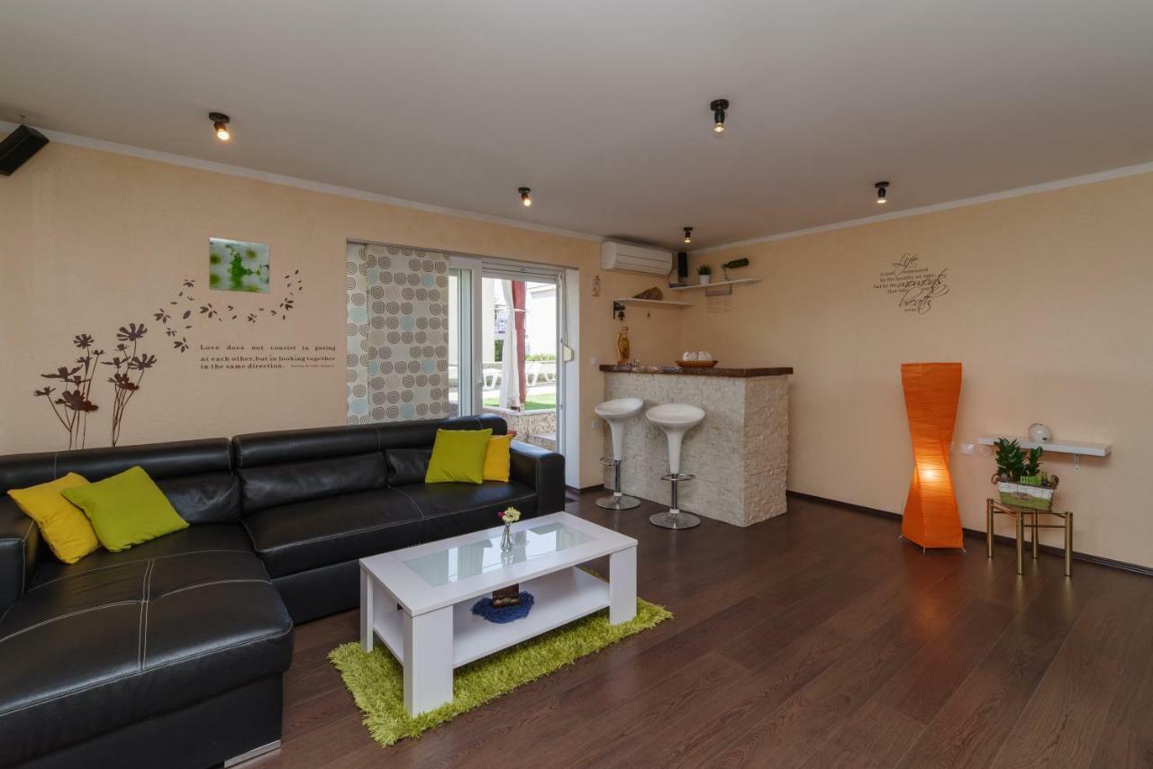 Apartment Sarar Crikvenica Luaran gambar